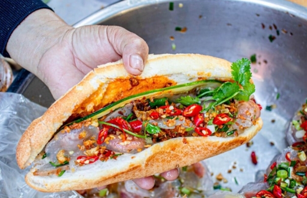 Hé lộ ăn sáng Quảng Bình: Ăn gì? Ăn ở đâu ngon?