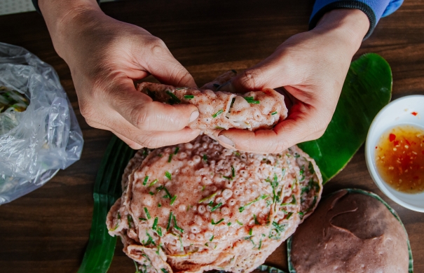 Bánh xèo Quảng Hoà - Thứ quà quê mộc mạc như chính con người Quảng Bình