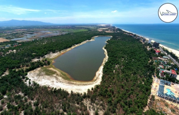 Hồ Bàu Tró - Địa điểm chill chill ở Quảng Bình ít ai biết