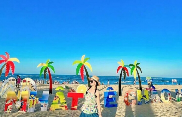 Những bãi biển đẹp Quảng Bình không nên bỏ lỡ