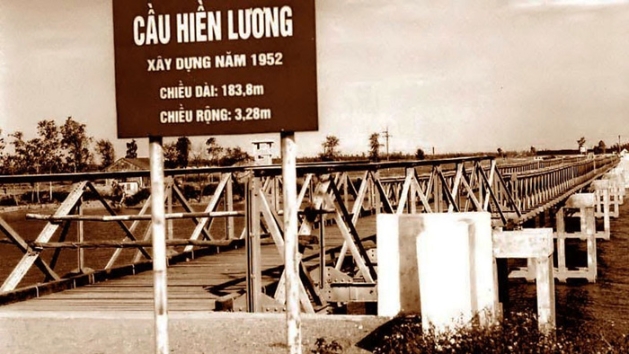 Cầu Hiền Lương trải qua nhiều lần xây dựng