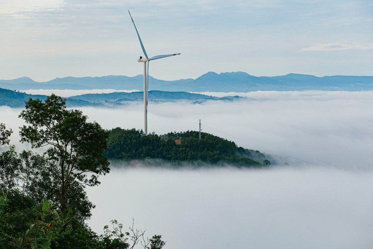 Sáng sớm là thời điểm lý tưởng để săn mây tại điện gió Amaccao