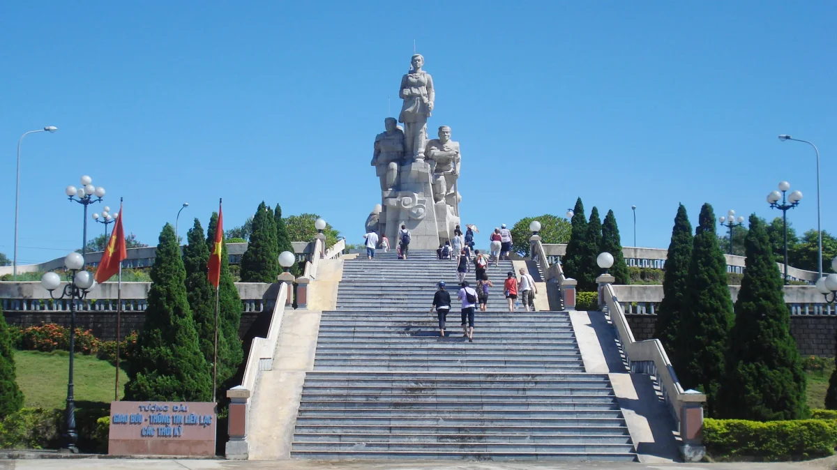 Khu tưởng niệm tại căn cứ Dốc Miếu ngày nay