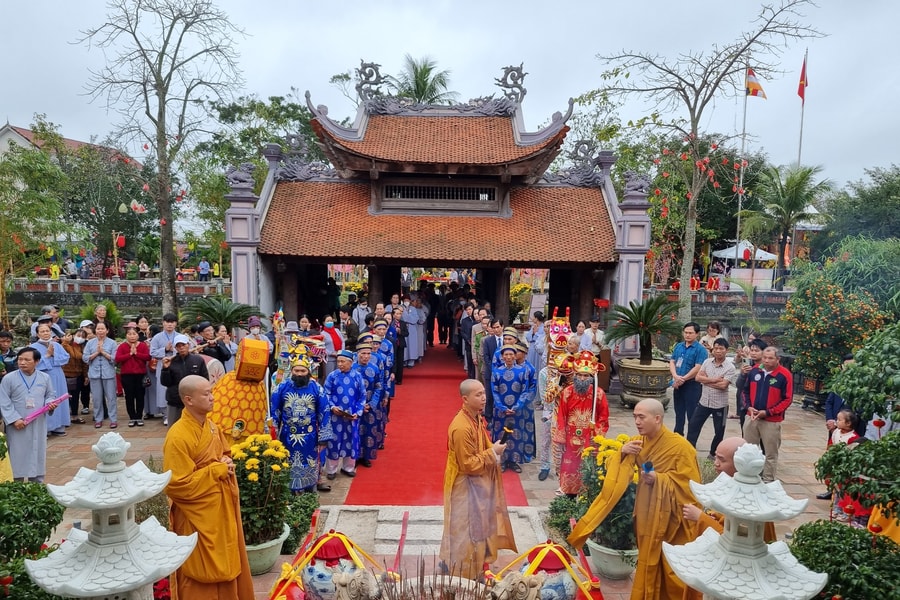 Chùa Hoằng Phúc là nơi tổ chức nhiều lễ hội đặc sắc