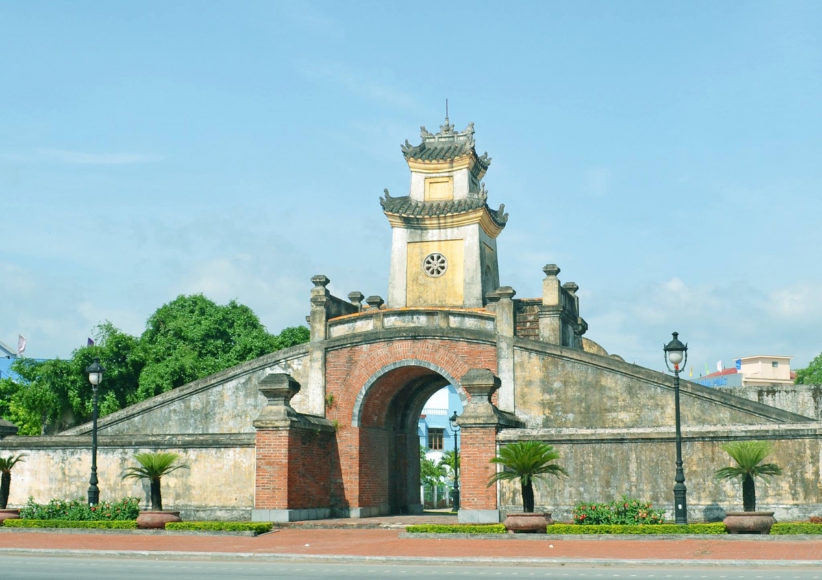 Quảng Bình Quan là một phần trong tổng thế kiến trúc Lũy Thầy