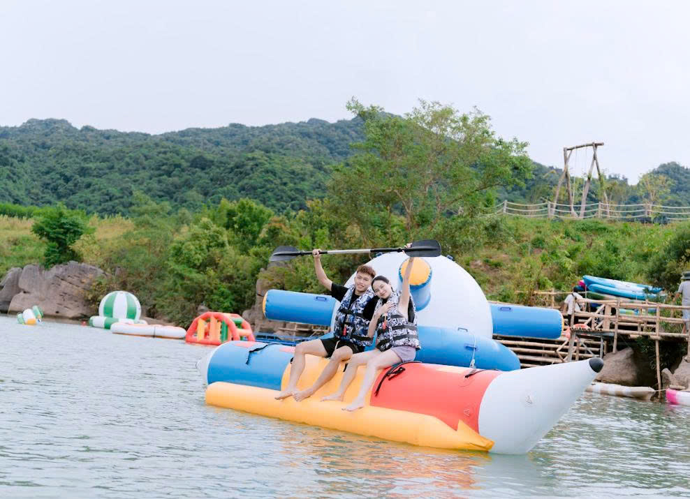 Có rất nhiều trò chơi dưới nước thú vị tại Phong Nha Valley